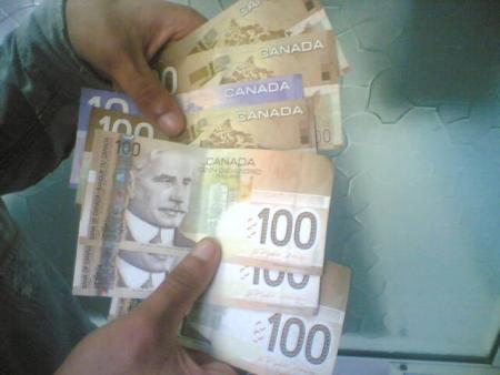 $ 700 dollares canadian pour zakia et soufiane !!