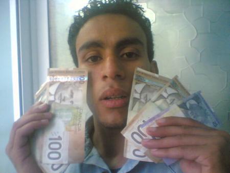 SOUFIEN 700 dollares canadian !!!